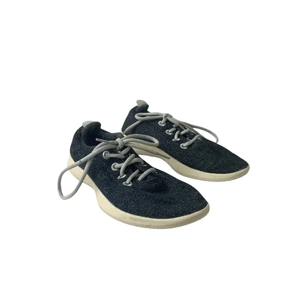 Allbirds 
M8
Made in Korea
Superfine ZQ
Certified Merino Allbirds Wool Runners, Men main image 2